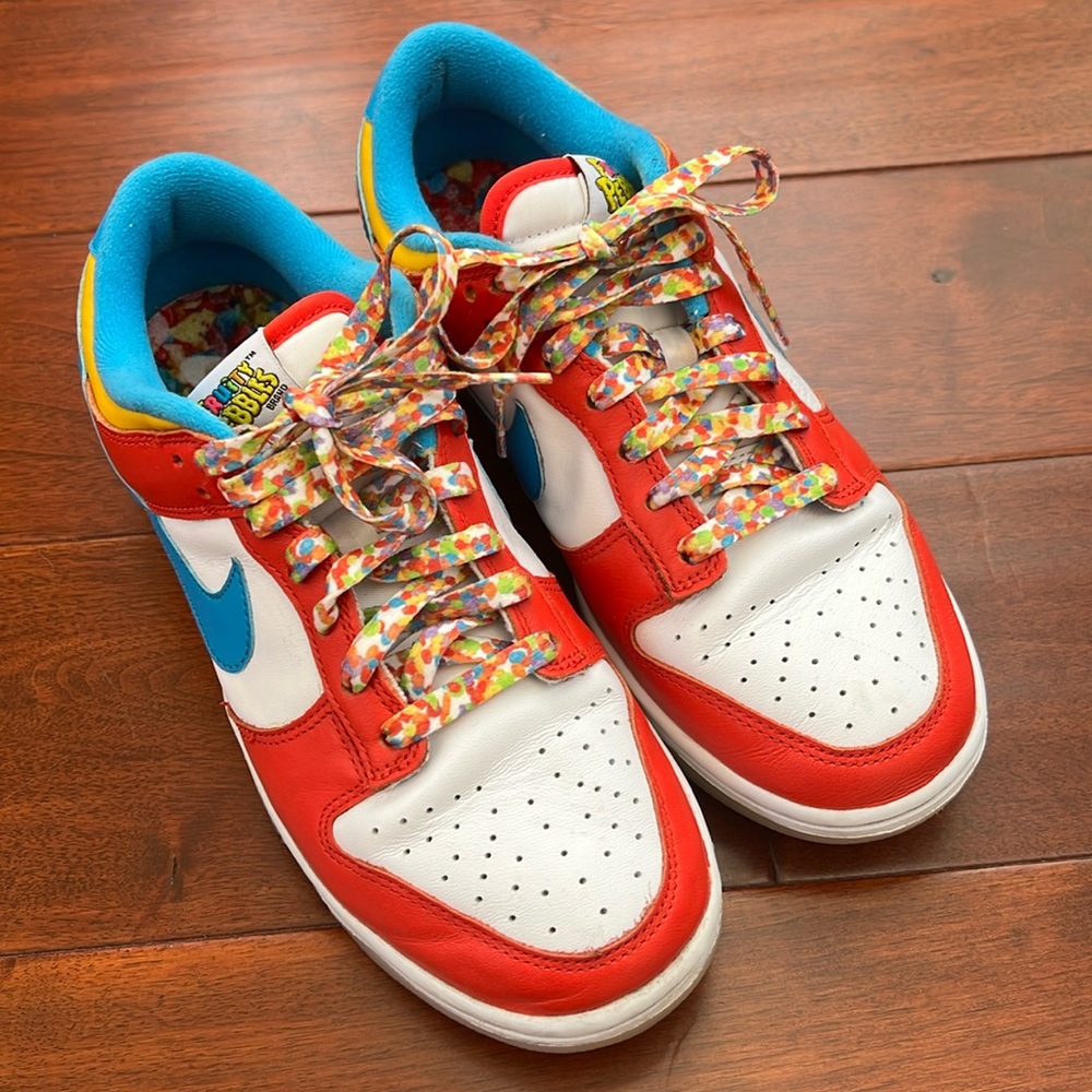 Nike Dunk Low QS LeBron James Fruity Pebbles